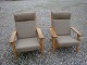 Et par hvile stole model GE 290 tegnet af Hans Wegner lavet på Getma Møbelfabrik 
i fin stand 
5000 m2 udstilling