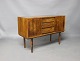 Small sideboard in rosewood of Danish design from the 1960s.
5000m2 showroom.