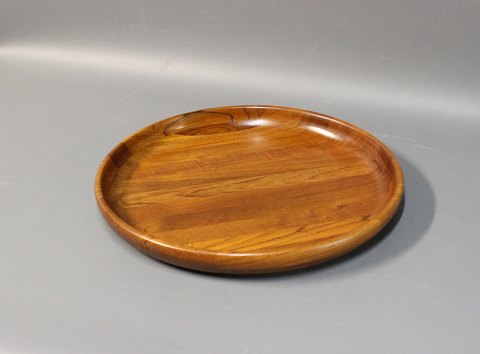 Large round tray in teak from the 1960s.
The tray is in good condition and of Danish design.
5000m2 showroom.