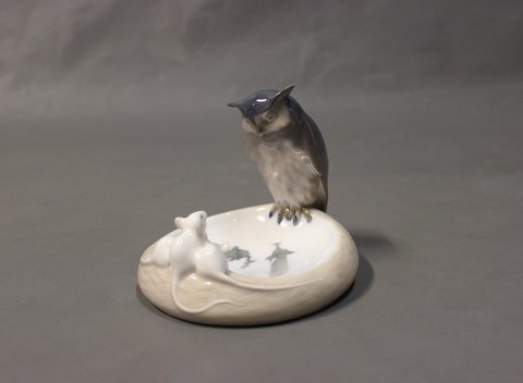 Royal Copenhagen porcelain figurine of owl and mouse, no.: 1050/610.
5000m2 udstilling.