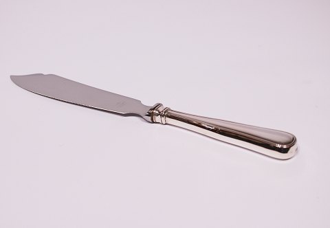 Cake knife i "Dobbeltriflet" and in hallmarked silver.
5000m2 showroom.