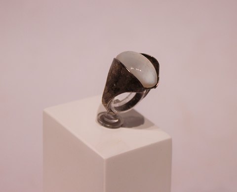 Silver ring with large moonstone.
5000m2 showroom.