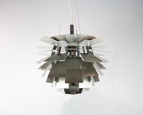 Artichoke, Ø60, in brushed steel designed by Poul Henningsen in 1958 and manufactured by Louis Poulsen.5000m2 showroom.