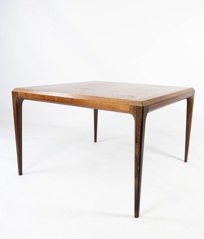 Sofabord i palisander designet af Johannes Andersen og fremstillet af Silkeborg 
Møbelfabrik i 1960erne. 
5000m2 udstilling.