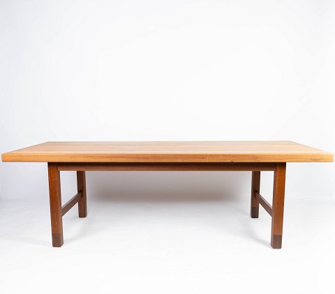Coffee table in 
teak of danish design from the 1960s. 
5000m2 showroom.