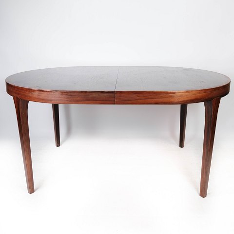 Spisebord i palisander med udtræk af dansk design fra 1960erne.
5000m2 udstilling.