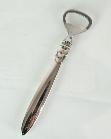 Silver opener, George jensen, silver, no. 272
Great condition
