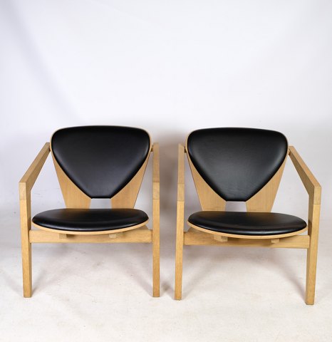 Hans J. Wegner, “GE 460” Armchair, black leather, Getama, Designed 1977
Great condition
