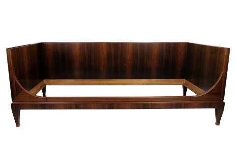 Bed, Veneered rosewood, Danish design, 1960s.
Great condition
