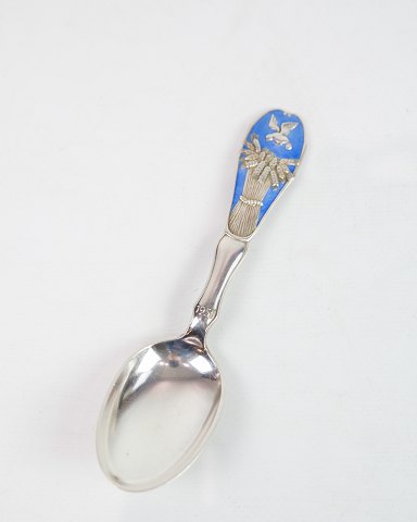 Year Spoon - Sterling Silver - Decorated With Blue Enamel - Corncob & A Bird - 
E. Mertz -1955
Great condition
