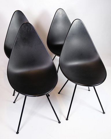 Set of 4 Dining Chairs - The Drop - Model 3110 - Black Shell & Black Frame - 
Arne Jacobsen - Fritz Hansen - 2016
Great condition
