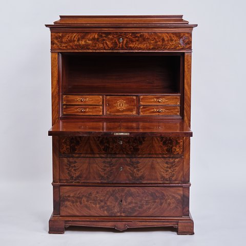 Secretary – Mahogany – Intarsia & Flame Structure – 4 Drawers – 1840s
