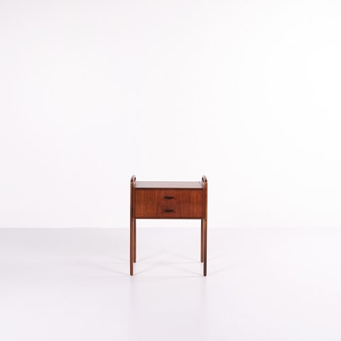 Side/Bedside Table - Teak - Danish Design - 1960s
Great condition
