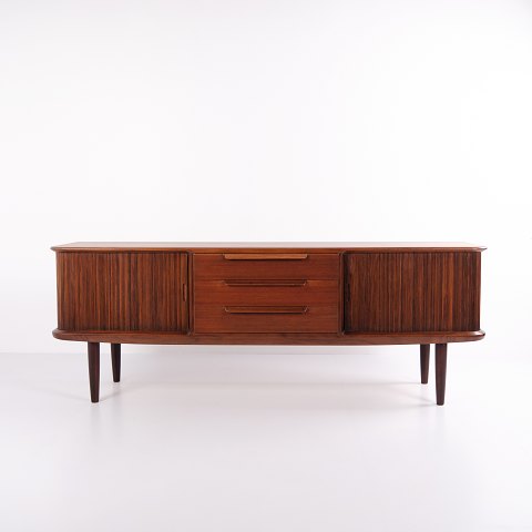 Sideboard With Three Central Drawers & Jalousie Doors - Teak - Cabinetmaker 
Edmund Jørgensen - 1960s
Excellent condition
