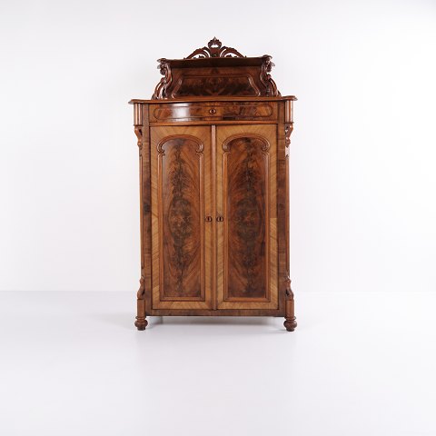 Cabinet – Mahogany – Antique – Carvings – Doors & Shelves – 1880s
