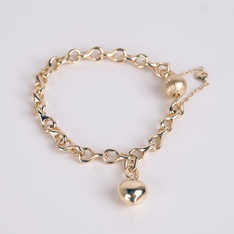 item no: 645990