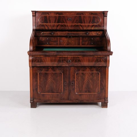 Bureau desks