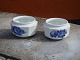 A pair of jars in  blue flower - angular,  No 8617.
Height 6 cm and 8.5 cm in diameter. 
 5000m2 showroom.