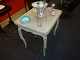 Tray table in gray painted in the year 1760 in good condition 5000 m2 showroom
