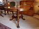 Pedestal table in walnut from the year 1860. 5000m2 Showroom.