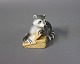 Royal figurine Racoon with a basket, no. 055.
Great condition
