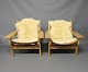 A pair of easy chairs, model 168, by Kurt Østervig in oak and leather.
5000m2 showroom.