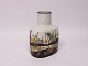 Keramik vase dekoreret i varme farver af Ivan Weiss for Royal Copenhagen, nr.: 
963/3290.
5000m2 showroom.