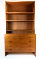 Bookshelf - 3 Large & 2 Smaller Drawers - Teak - Hans J. Wegner - 1960
Great condition
