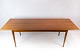 Coffee table with extension leaf in teak of danish design from the 1960s.
5000m2 showroom.