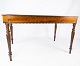 Skrivebord af mahogni i flot antik stand, fra 1840erne. 
5000m2 udstilling.