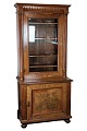Antique display cabinet in mahogany from around the 1880s.
Dimensions in cm: H: 185 W: 83.5 D: 49
Great condition
